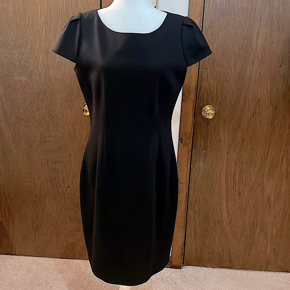 Elie Tahari Black dress Size 12